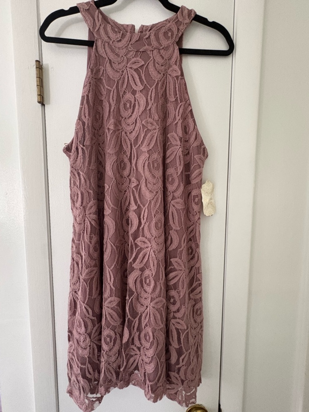 NEW WITH TAGS, LARGE Altar'd State, Flowy Mauve Lacey Dress